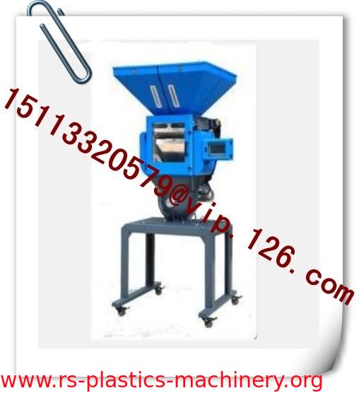 China Plastics Weighing Type Mixers with Suction Box OEM Producer